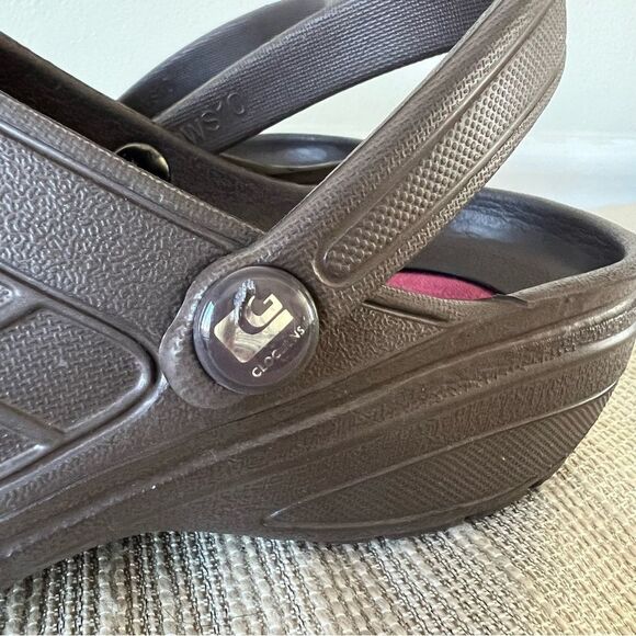 Women’s CLOGGENS brown Sz 10 waterproof clogs COMFY! - Picture 12 of 13